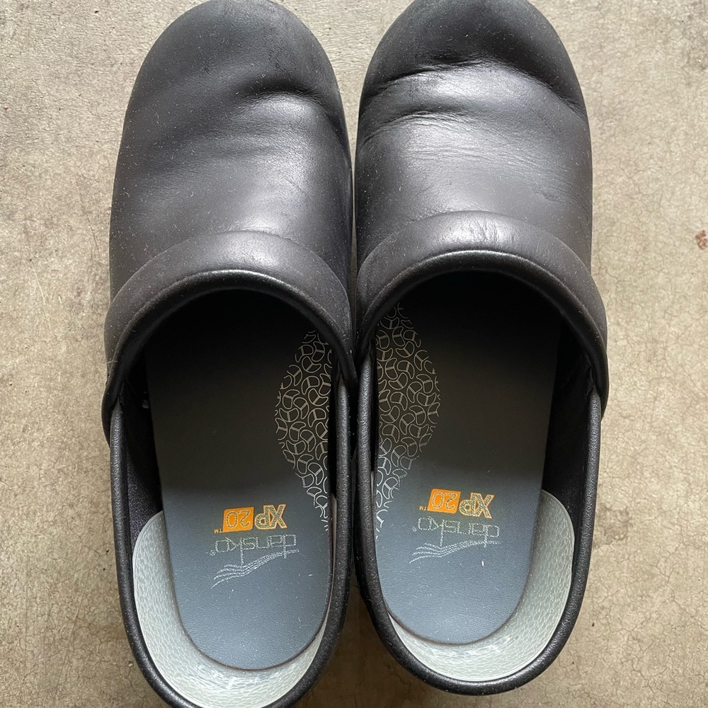 Dansko XP 2.0 Clogs